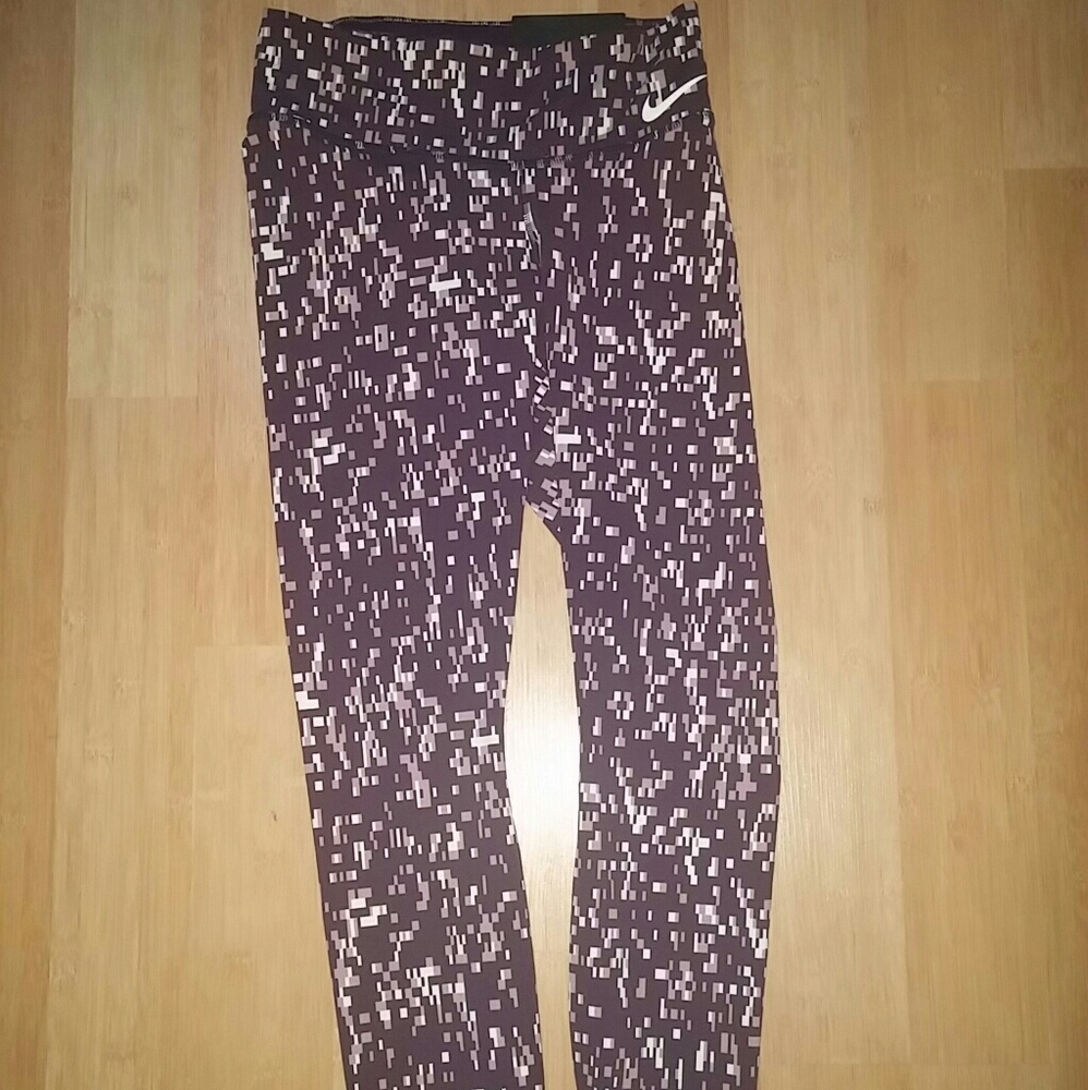 NWT Nike Training Tight Leggings Digital Camo - Picture 4 of 8