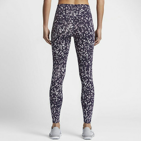 NWT Nike Training Tight Leggings Digital Camo - Picture 2 of 8