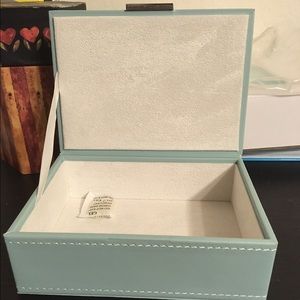 NEW -Nova jewelry box in blue mist color.