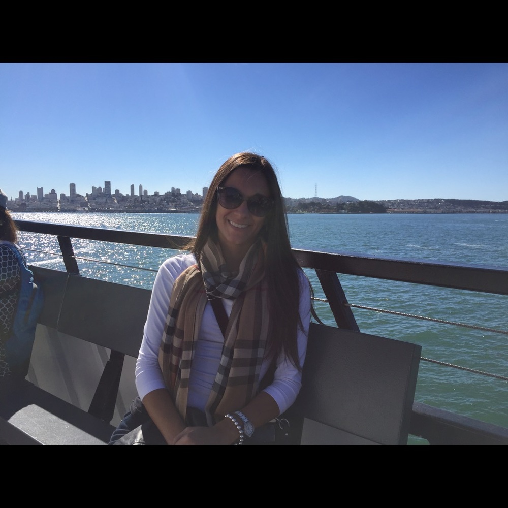 Meet your Posher, Alyssa