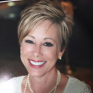 Meet your Posher, Denise