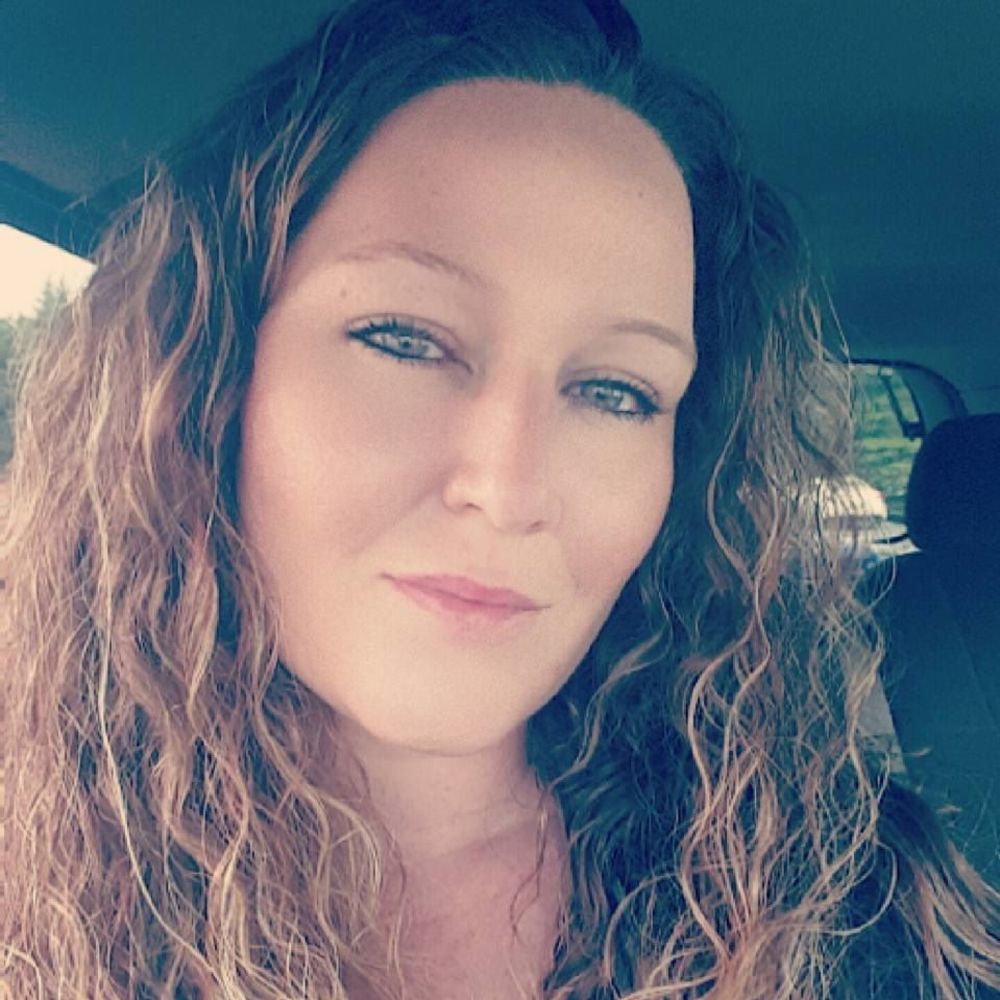 Meet your Posher, Deedra