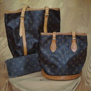 ✨SALE✨Authentic LV PM & GM bucket bags w/pochette
