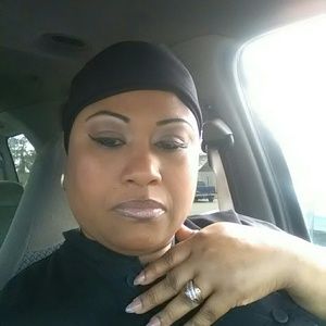 Meet your Posher, Torri