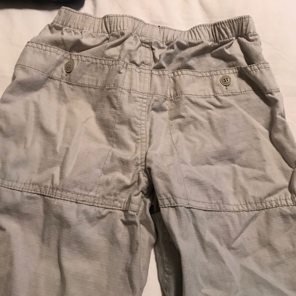 💥💥 GAP BOYS Khaki shorts - Picture 2 of 3
