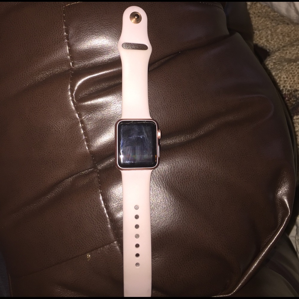 Apple Watch, small crack at the top