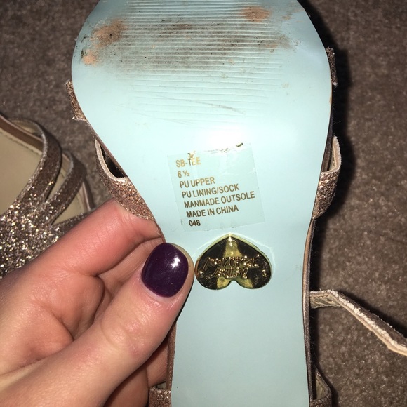 Gold Sparkly Heels - Picture 4 of 4