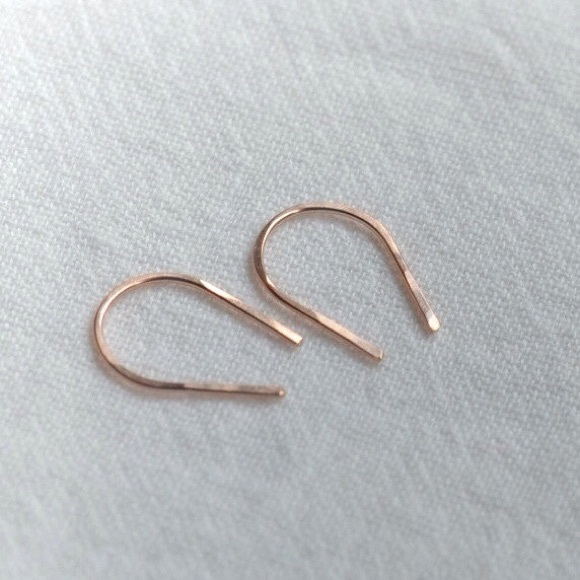 5 ⭐️ RATED! 14K Rose Gold Arch Earrings - Picture 4 of 6