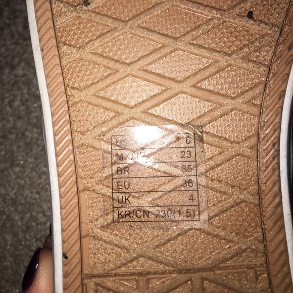 Tribal Vans - Picture 2 of 2