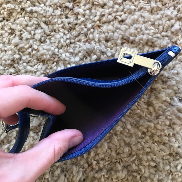 Wristlet - Picture 4 of 4