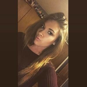 Meet your Posher, Mikayla