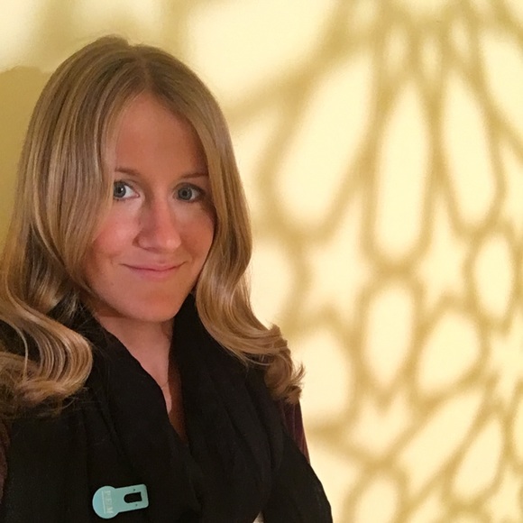 Meet your Posher, Brenna - Picture 1 of 1