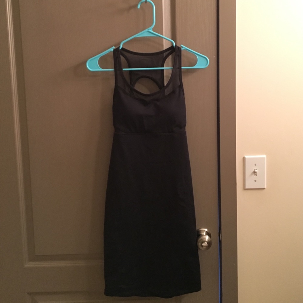 Fabletics black slimming dress. XS (US size 4).