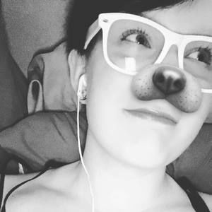 Meet your Posher, Gabby