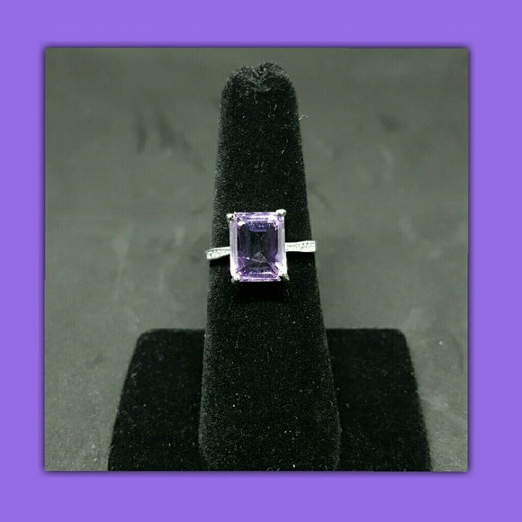 Jewelry - 4CTTW Genuine Amethyst set in 925 sterling