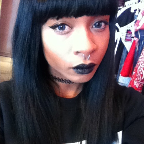 Meet your Posher, Samiah - Picture 2 of 4