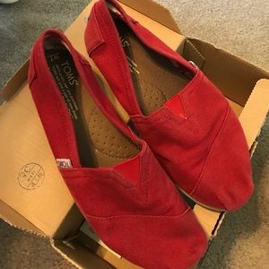 Red Toms