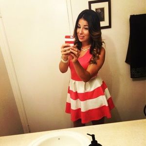 Coral skater dress 👗