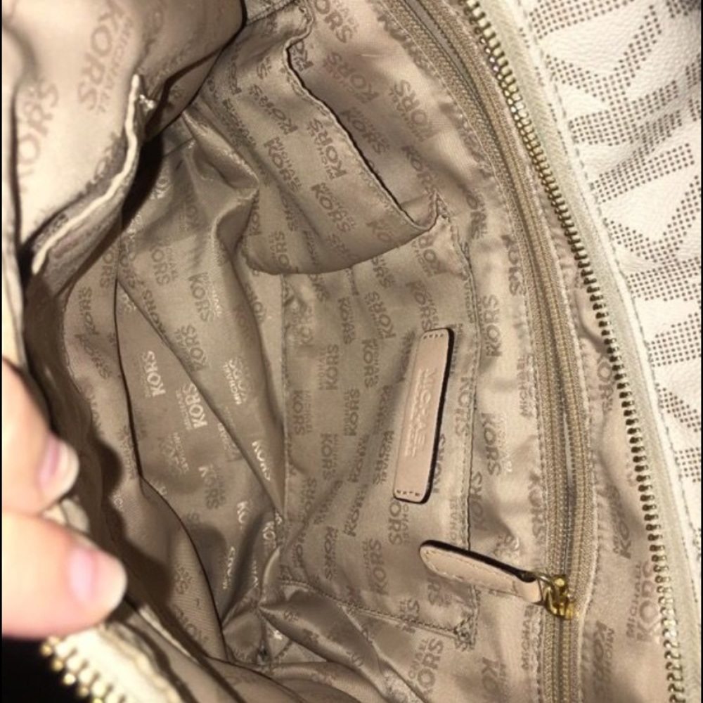 Michael kors tote - Picture 1 of 2