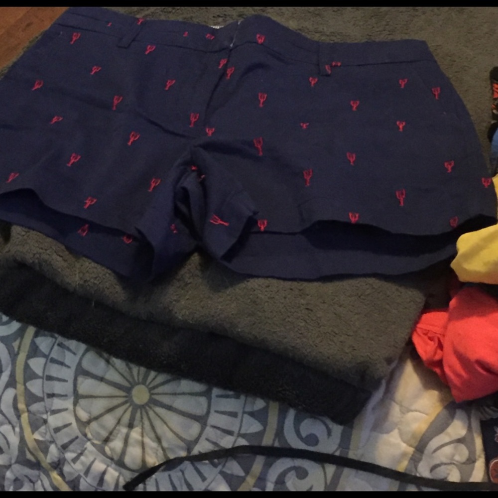 Lobster embroidered navy shorts. Size 12