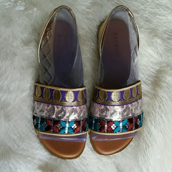 ▪LAST PAIR!▪"Golden" Sandals NWB - Picture 2 of 8