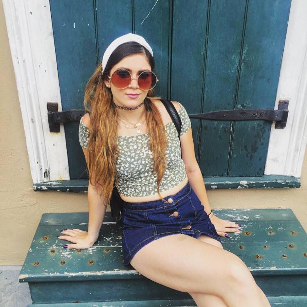 Meet your Posher, Adri