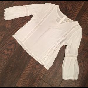 Delicate Forever 21 bell sleeve top.