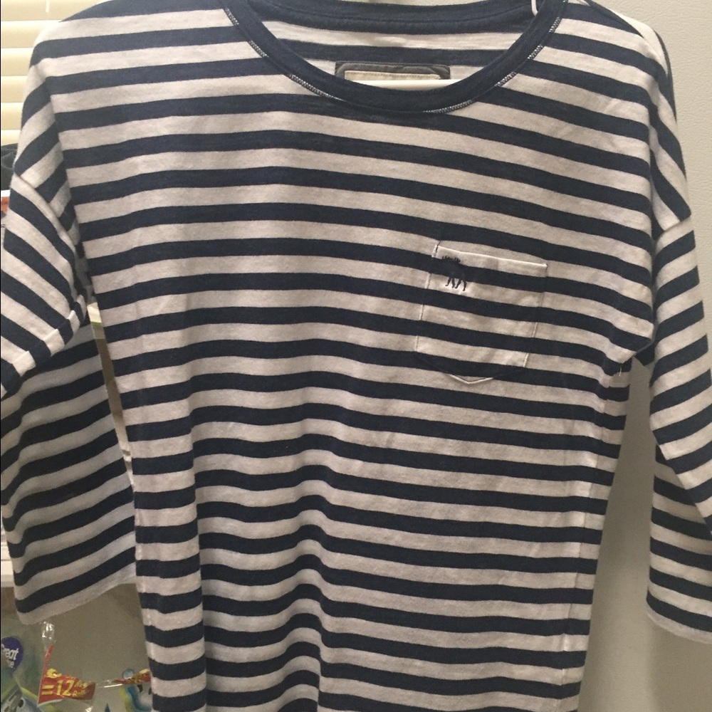 Three quarter length shirt