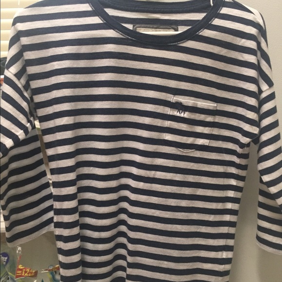 Three quarter length shirt - Picture 1 of 2