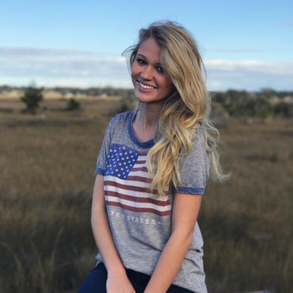 Meet your Posher, Lauren