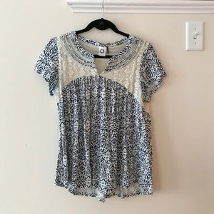 Anthropologie Akemi + Kin lace back tee