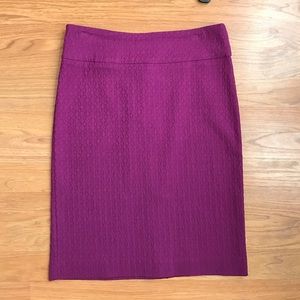 NWT. Margaret M Fuschia pencil skirt. Size M.