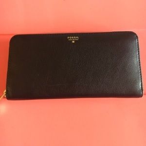 Fossil Sydney Wallet NWT