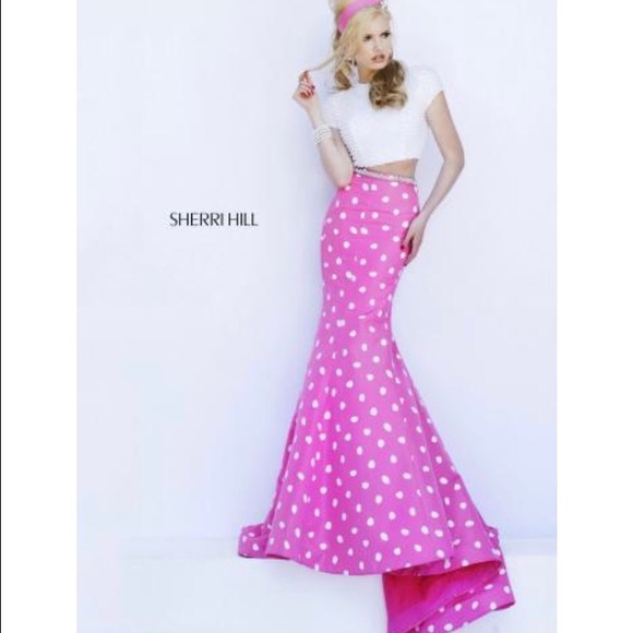 Sherri Hill Prom Dress - Picture 3 of 5