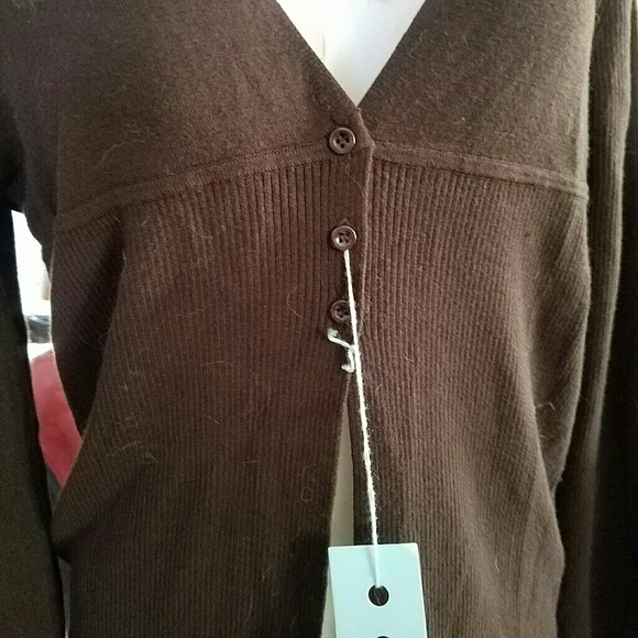 Lili Bleu 3 button Chocolate Sweater L NWT - Picture 3 of 4