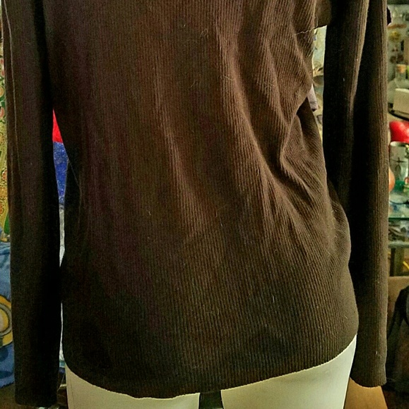 Lili Bleu 3 button Chocolate Sweater L NWT - Picture 4 of 4