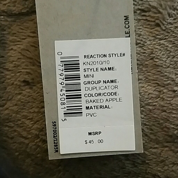 New with tags Kenneth Cole crossbody purse - Picture 2 of 5