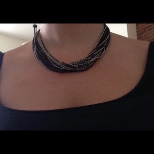White house black market chain choker