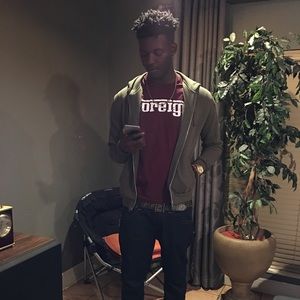 Meet your Posher, Devell