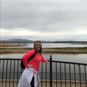 Meet your Posher, Claire