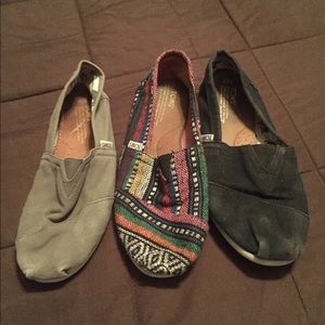 3 PAIRS OF TOMS - WORN OUT BUT IN GREAT CONDITION!
