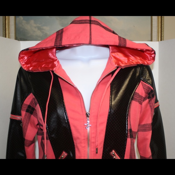 Luxirie Zip Up Hoodie - Picture 2 of 4