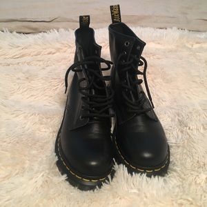 black dr. martens