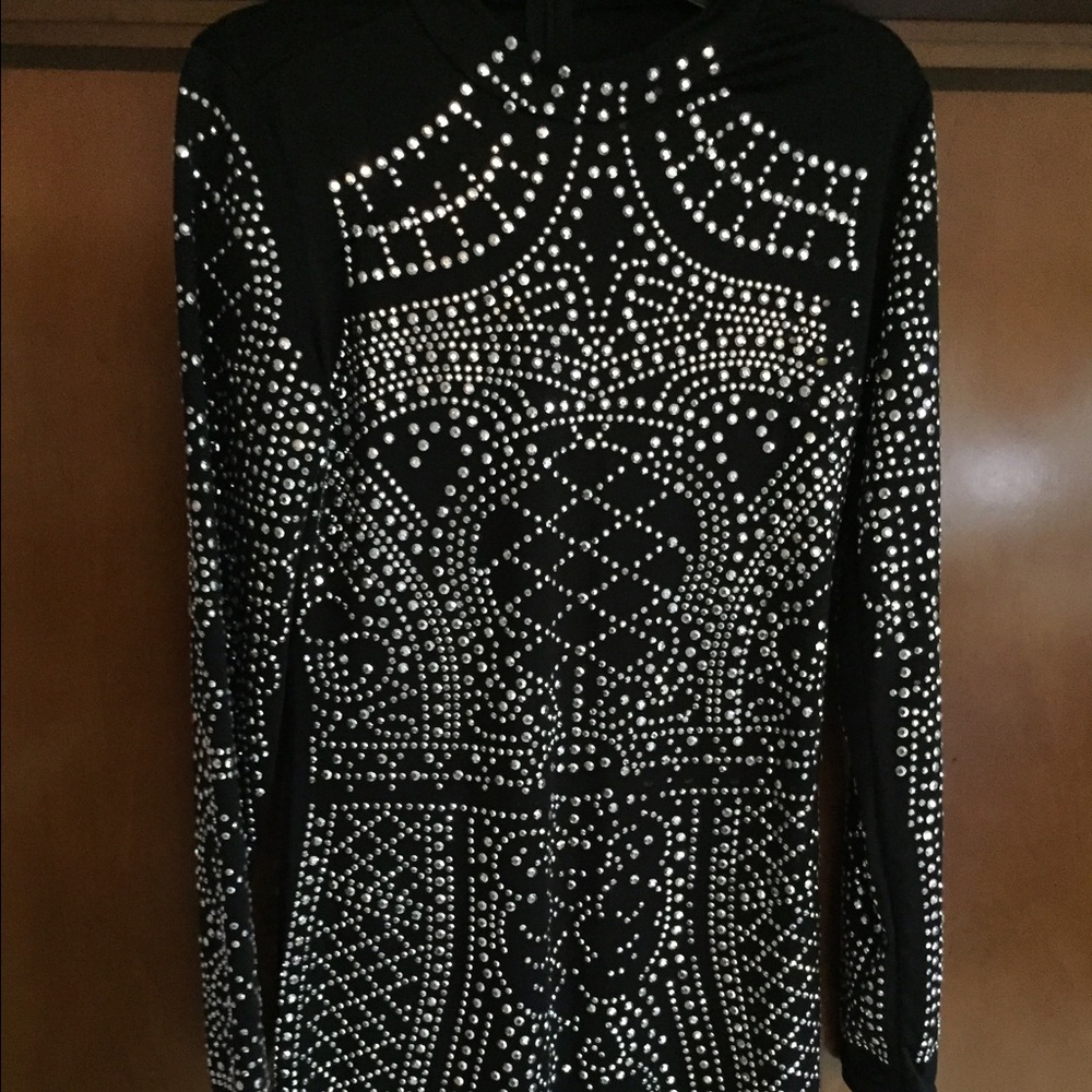 Black dress, covered in sequins