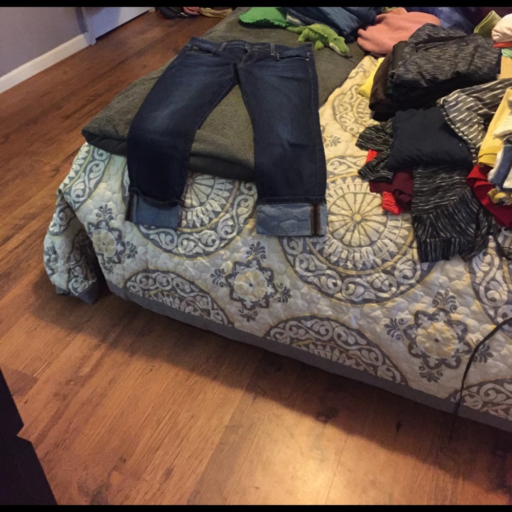 Joes cropped jeans. Size 31