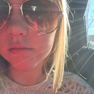 Meet your Posher, Paige