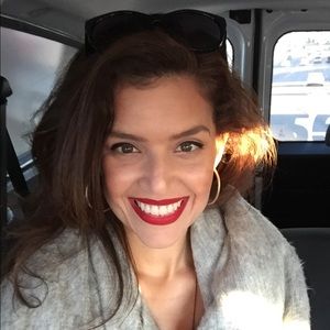 Meet your Posher, Carissa