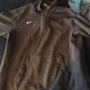 Nike 1/2 Zip sweater