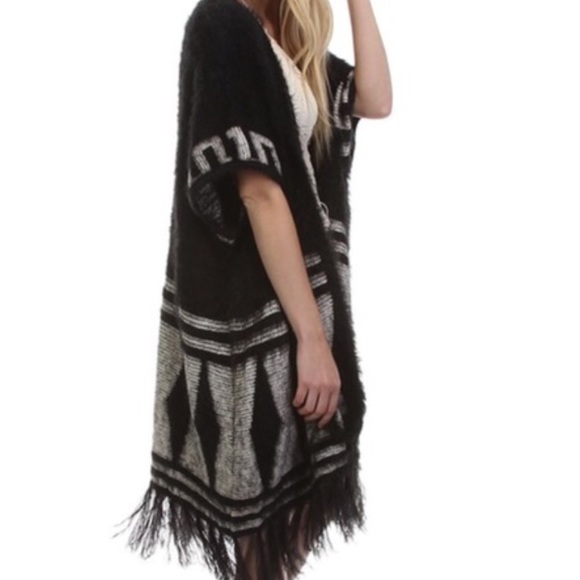 🆕Boho Soft Faux Fur Black & Grey Fuzzy Open Front Maxi Kimono Sweater Cardigan - Picture 8 of 9