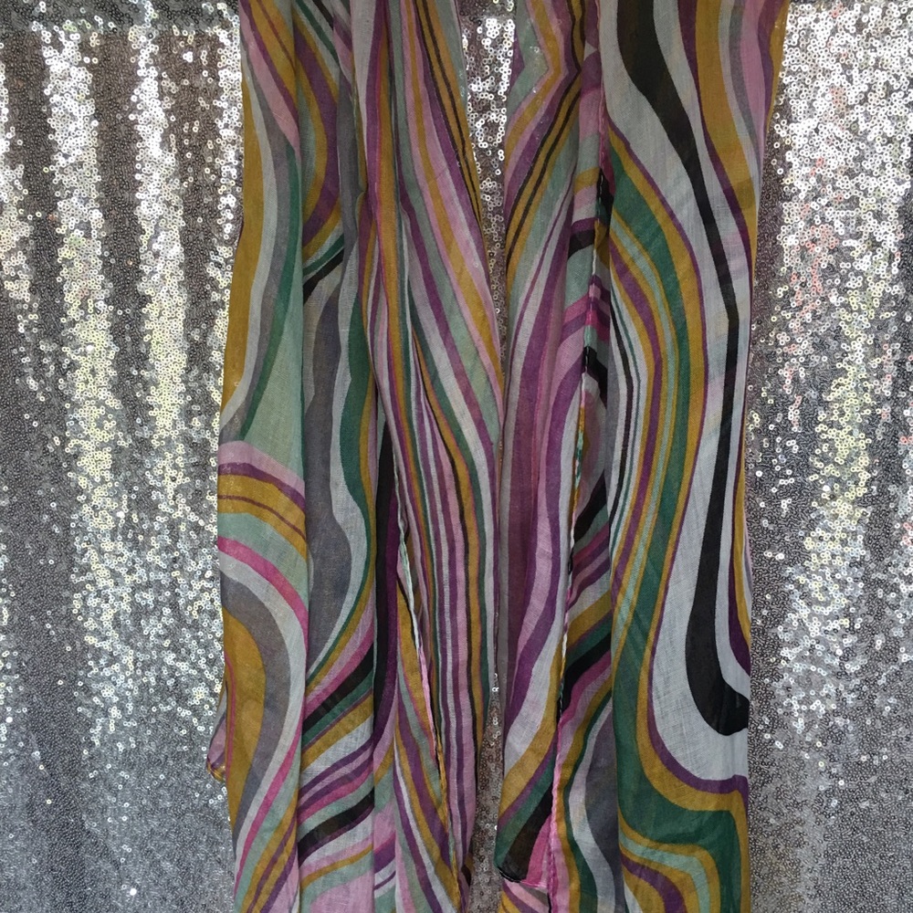 Earthy colored scarf